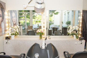 Haarscharf Friseur in Plön über uns