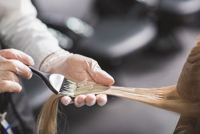 Haarscharf Friseur in Plön Strähnen Haare färben